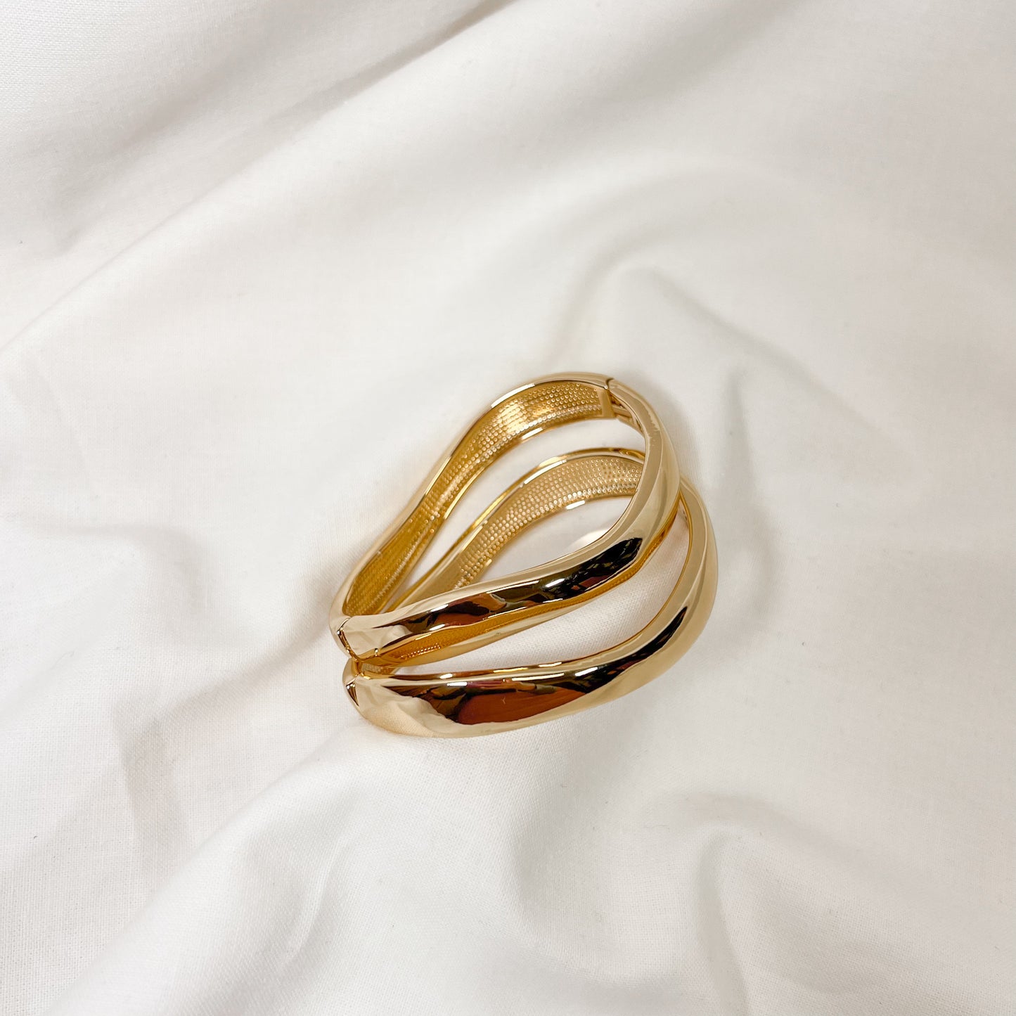 Wavy Gold Bangle Bracelet Set
