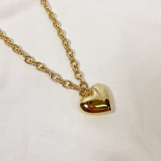 Oversized Heart Chain Necklace