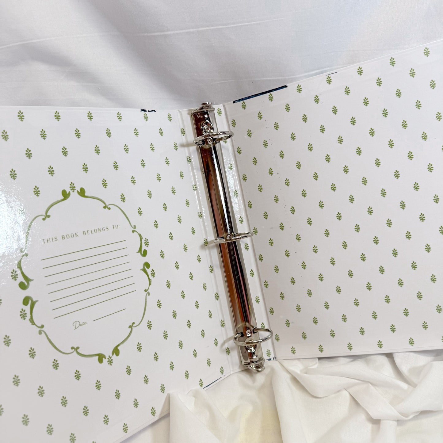 Kitchen Shelves Recipe Binder