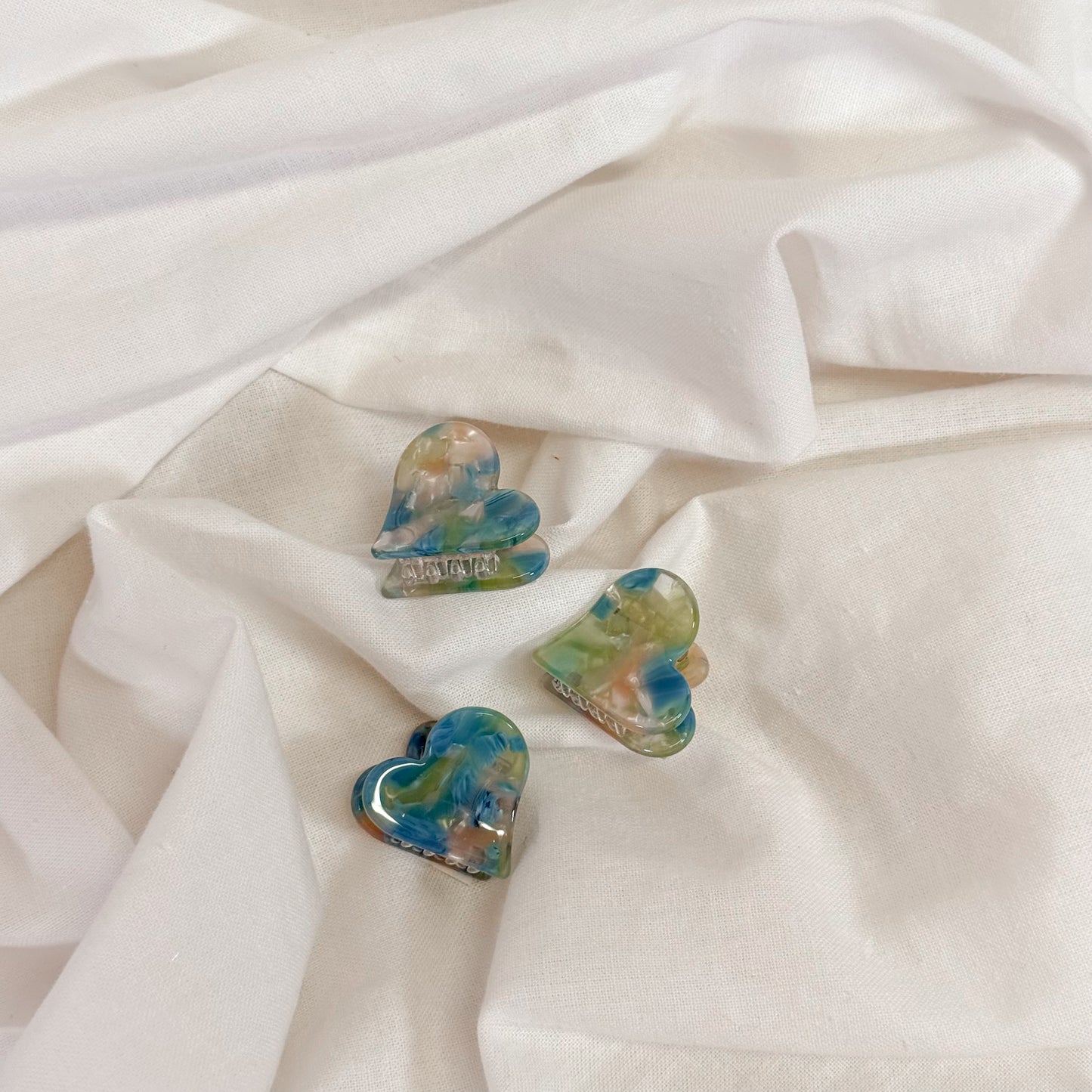 Marble Heart Mini Claw Hair Clip