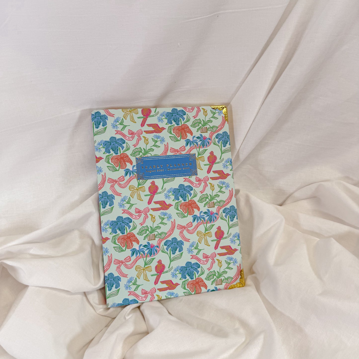 Birds & Bows Weekly Planner 2025/2026
