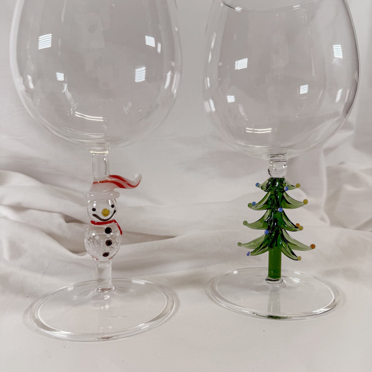 Holiday Icon Wine Glass