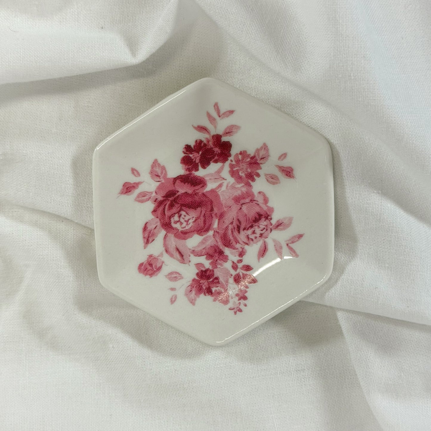 Ceramic Vintage Floral Magnet