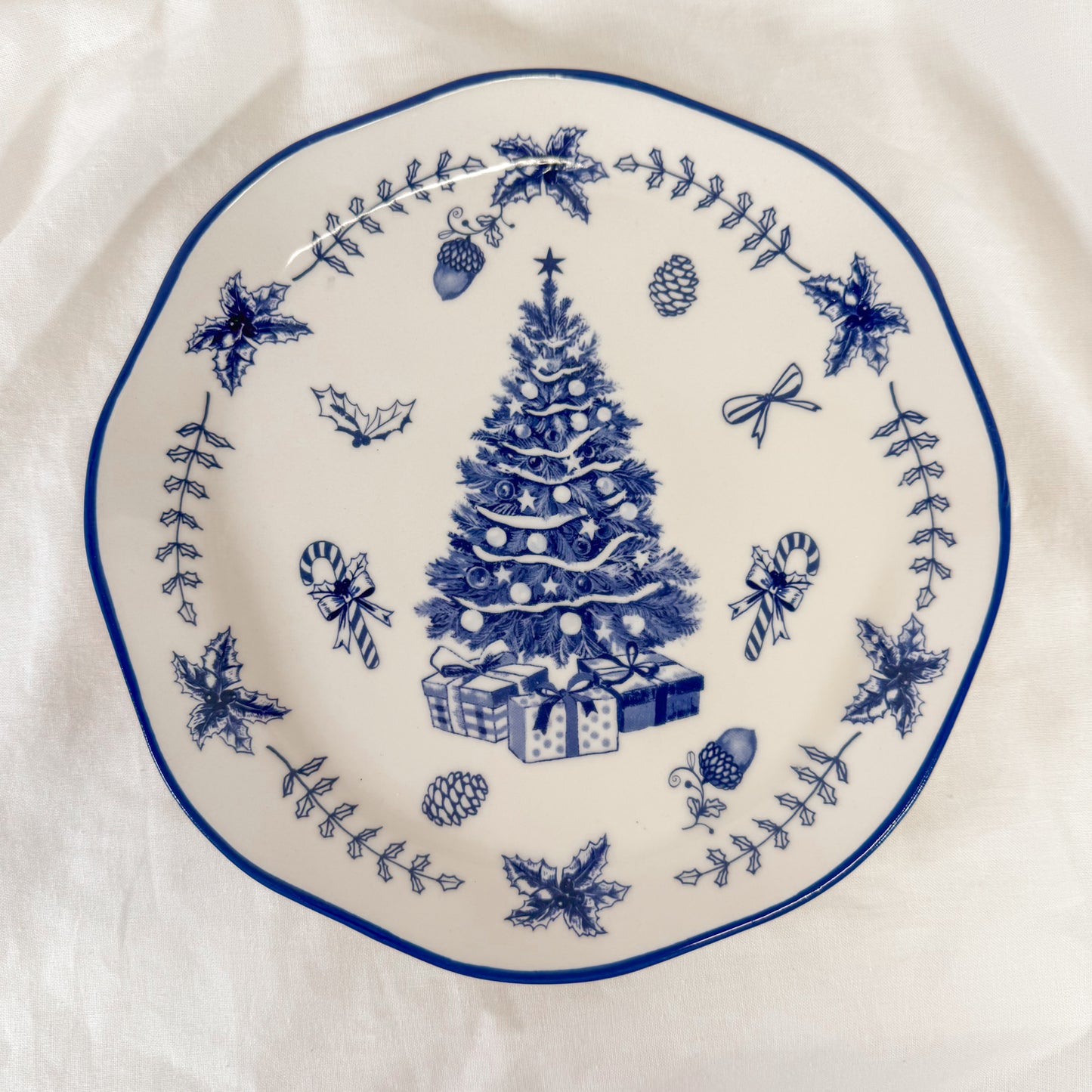 Classic Blue Christmas Plate
