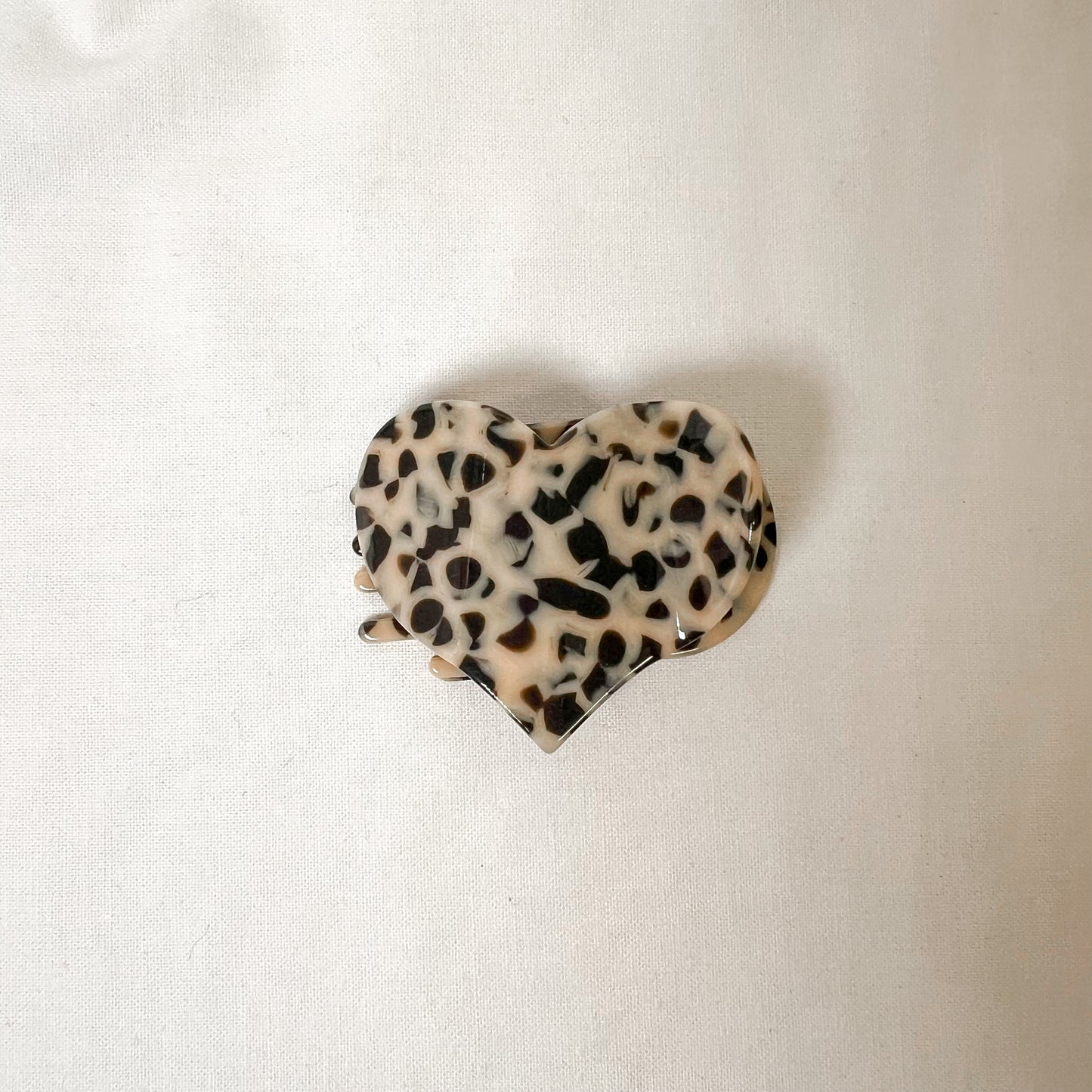 Layflat Heart Claw Hair Clip