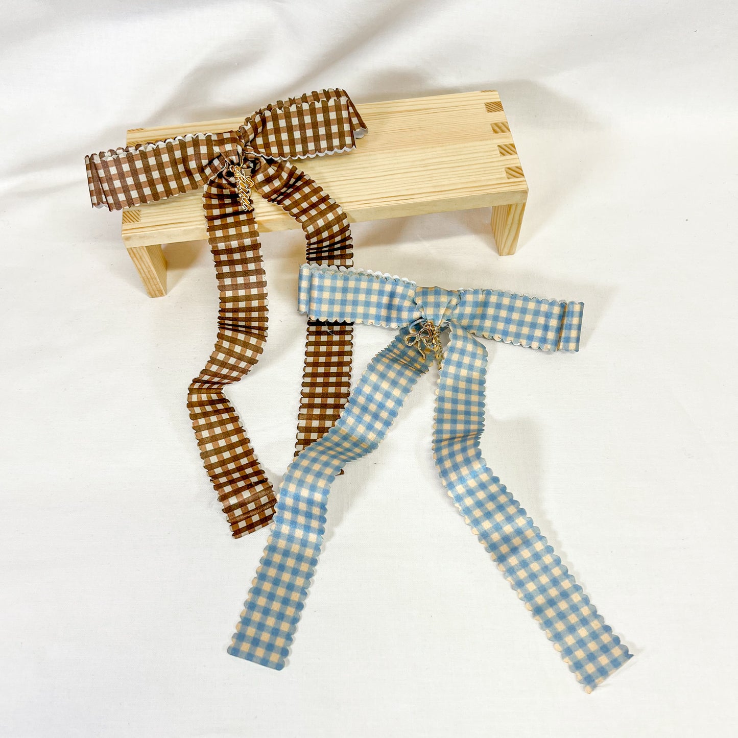 Plaid Scalloped Hair Bow