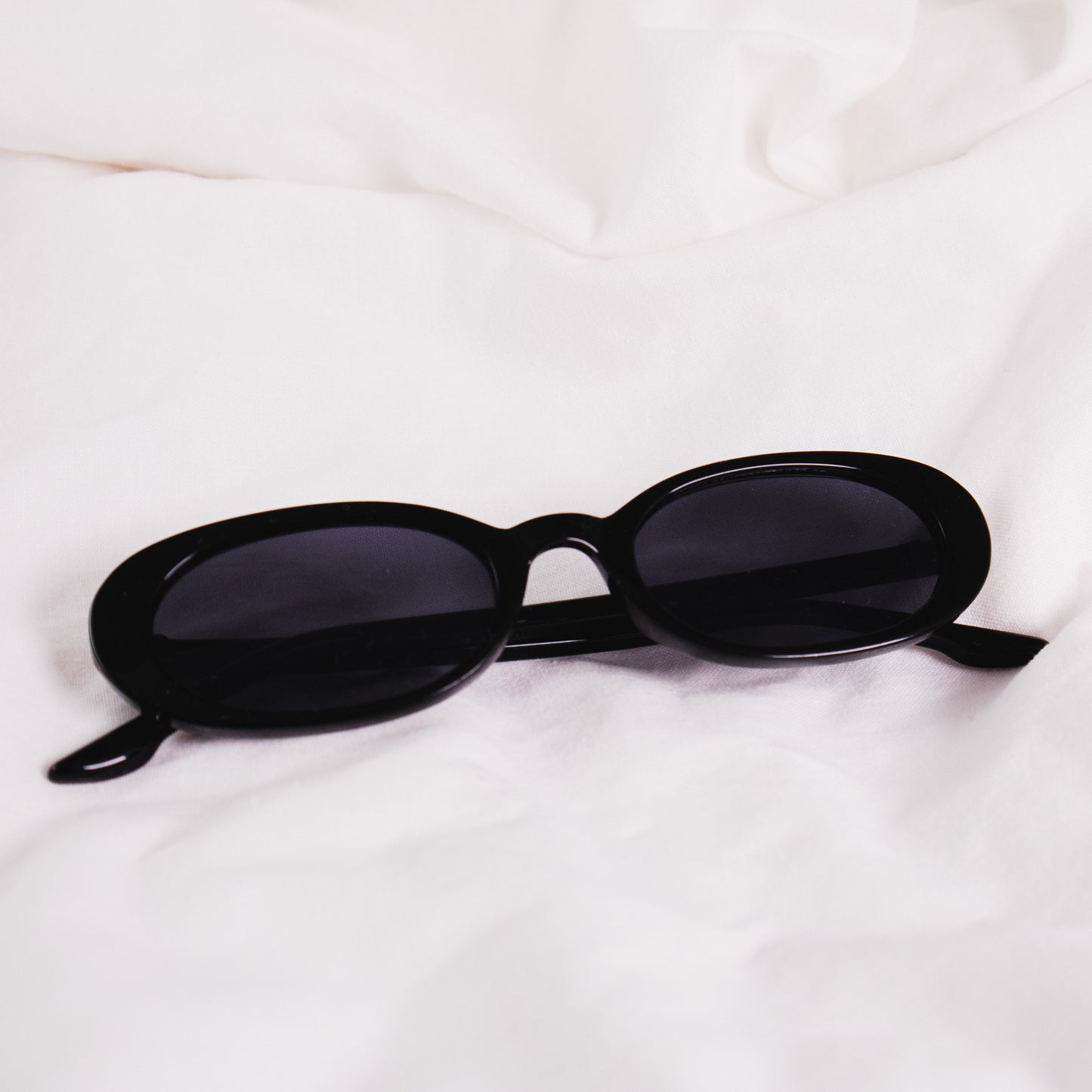 Classic Oval Sunglasses