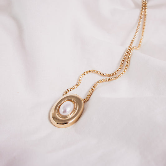 Oval Pearl Pennant Necklace