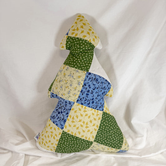 Quilted Christmas Tree Pillow