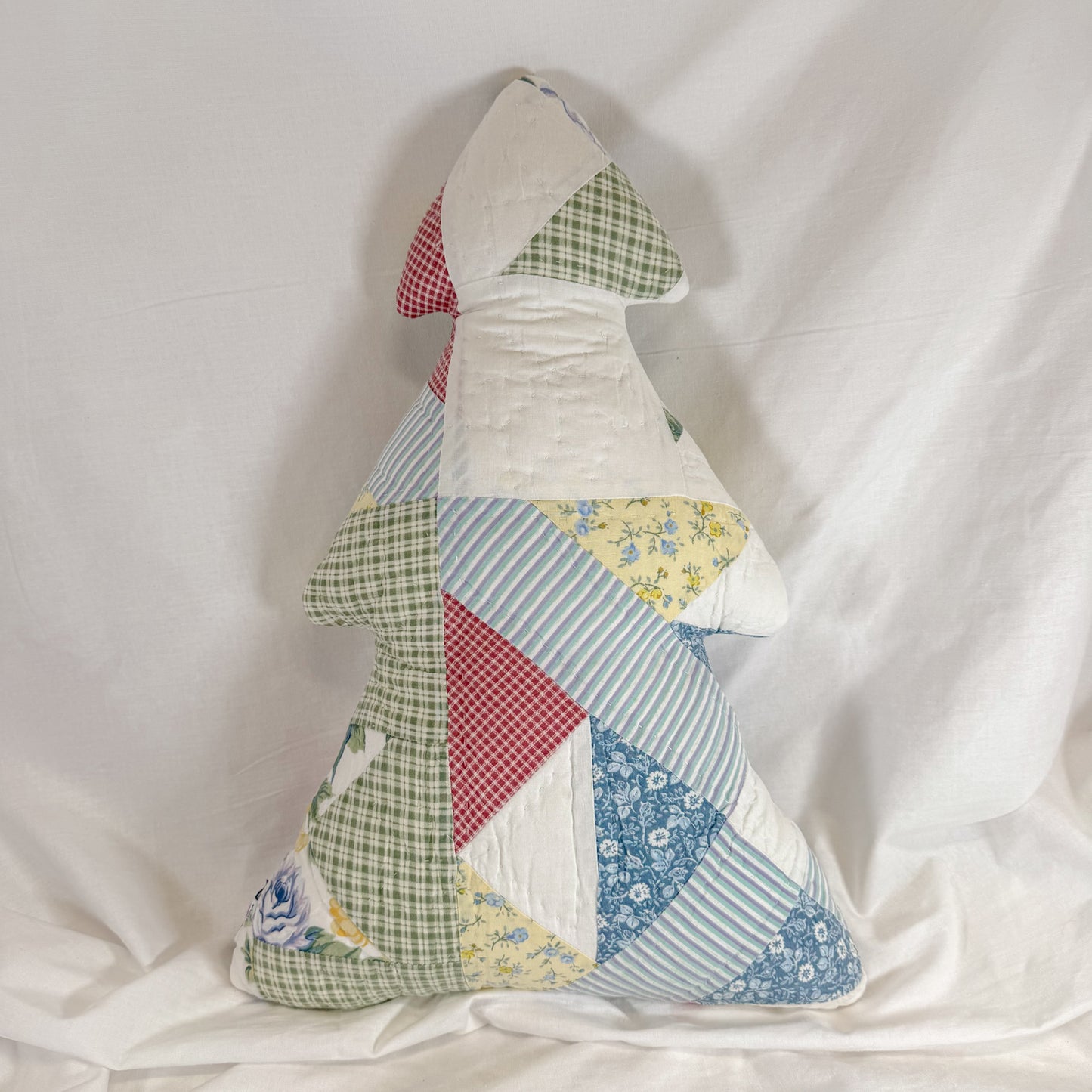 Quilted Christmas Tree Pillow