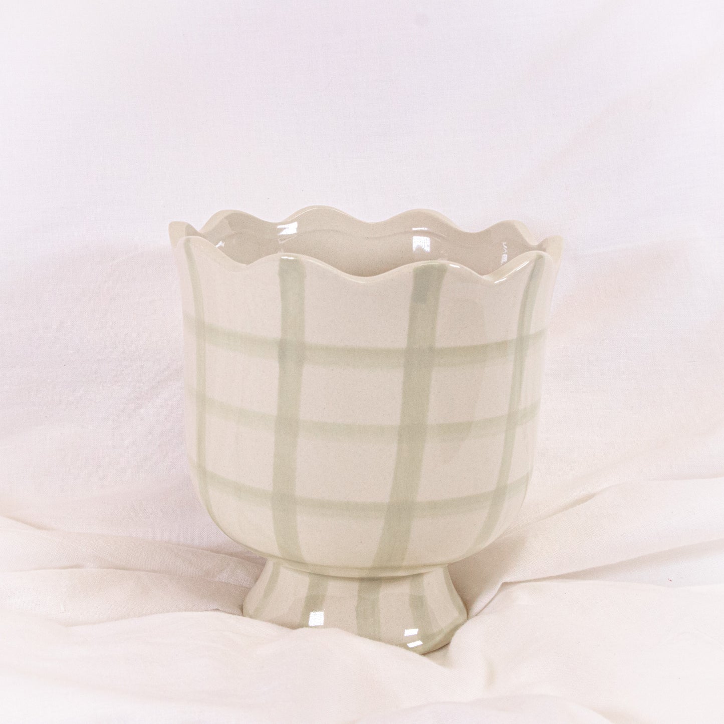 Green Check Scalloped Pot
