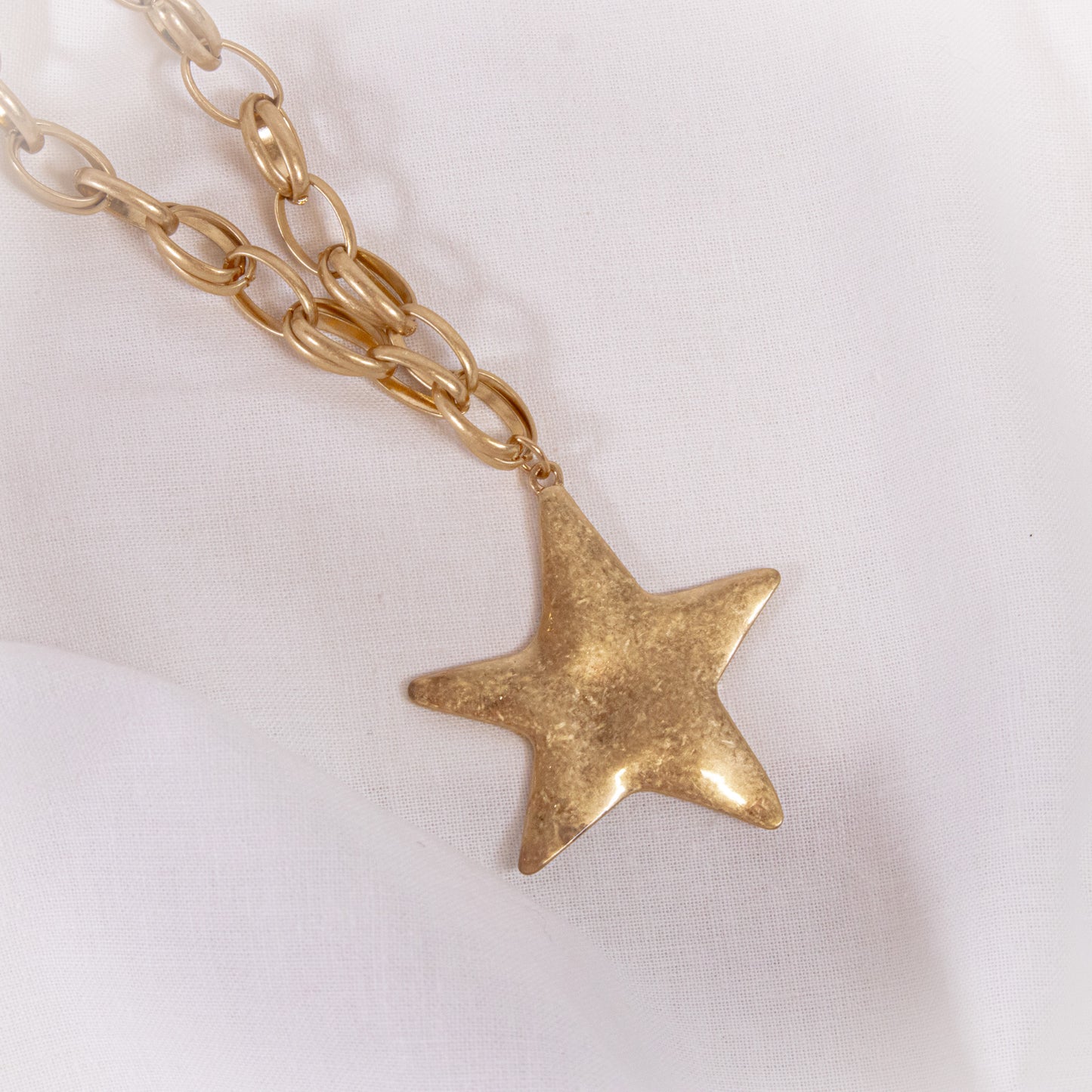 Hammered Star Chain Necklace