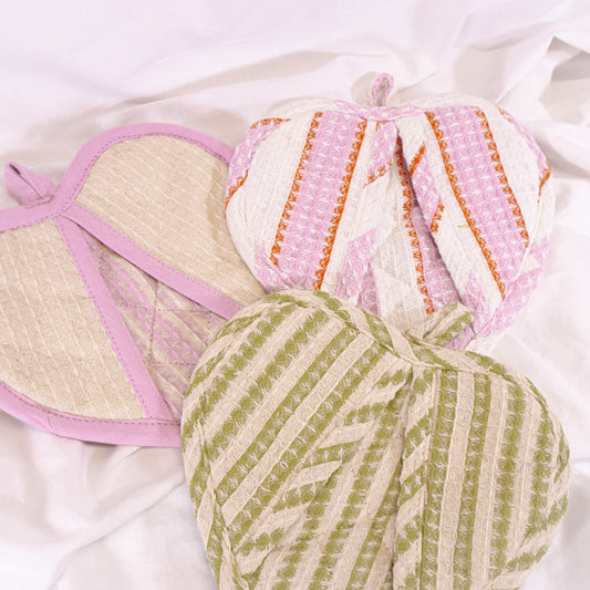 Patterned Heart Pot Holder