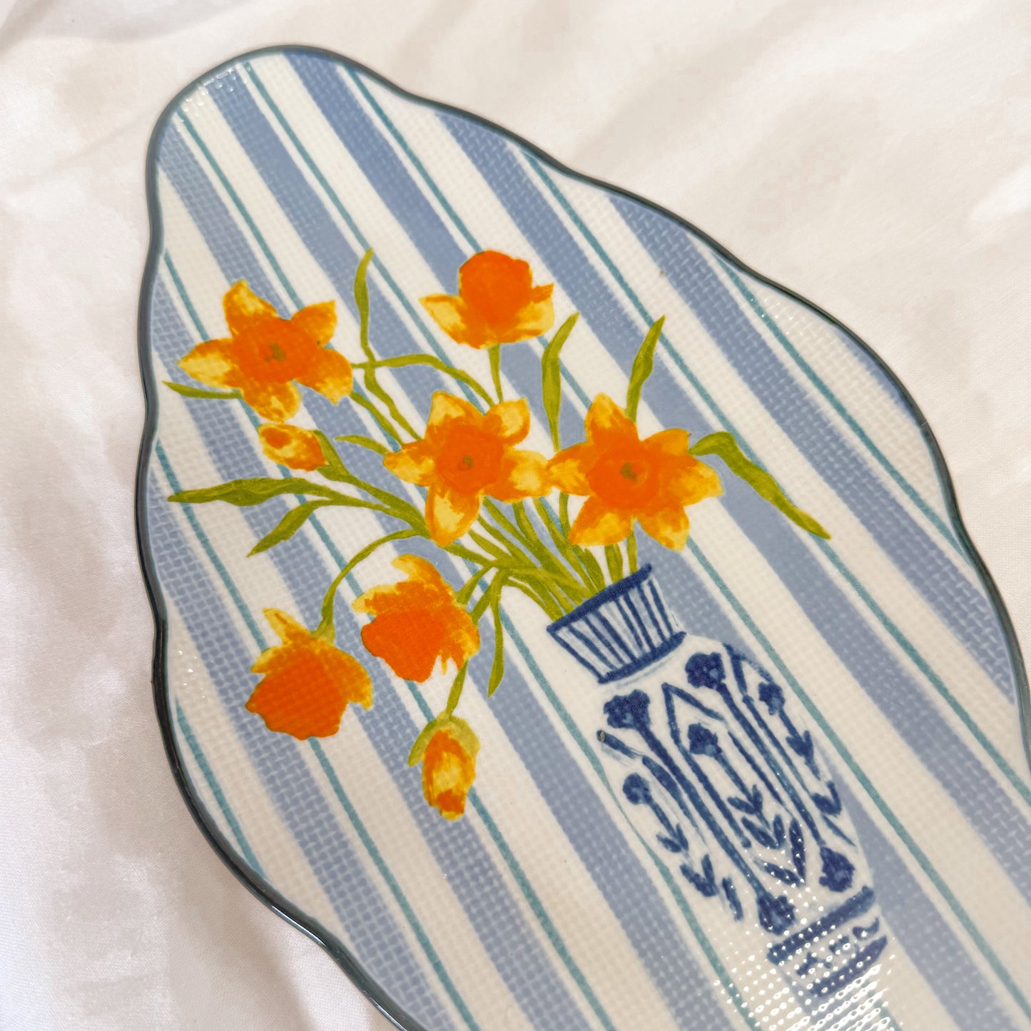 Patterned Bouquet Decorative Tray