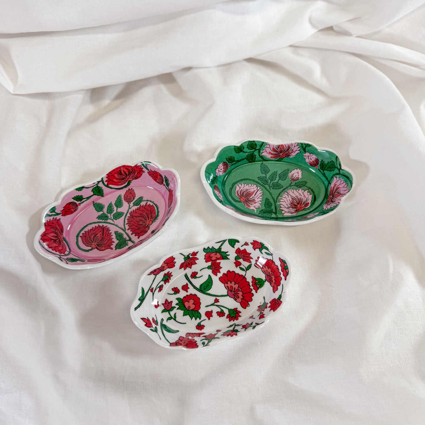 Winter Floral Melamine Dish