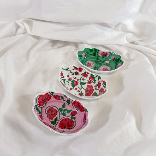 Winter Floral Melamine Dish