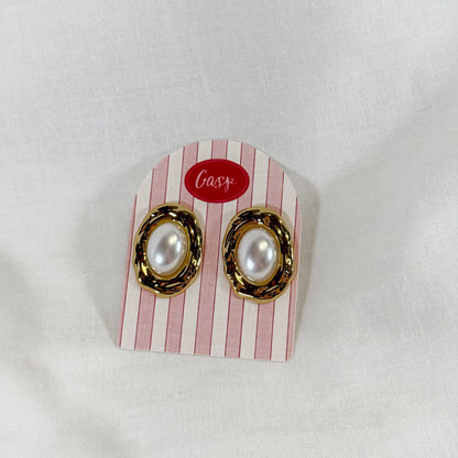 Textured Pearl Oval Earrings