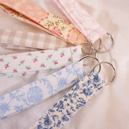 Vintage Floral Wristlet Keychain
