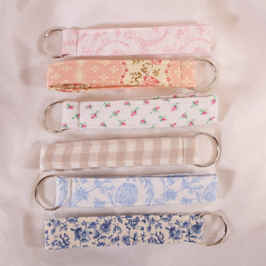 Vintage Floral Wristlet Keychain