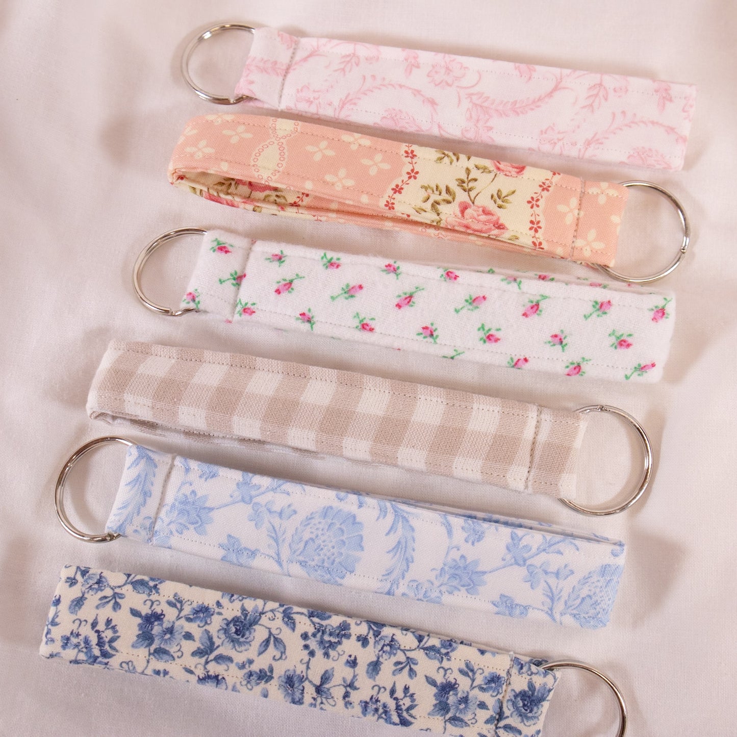 Vintage Floral Wristlet Keychain