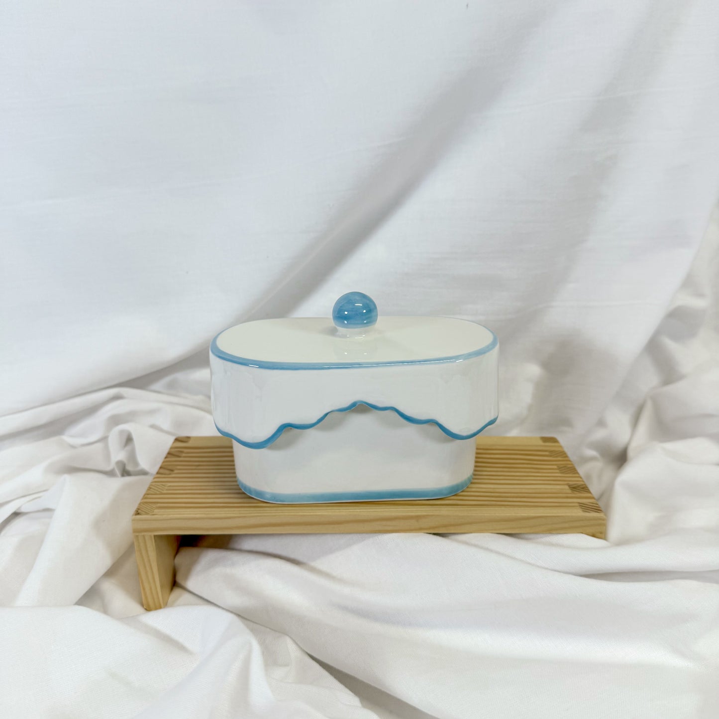 Scalloped Ceramic Dish Candle