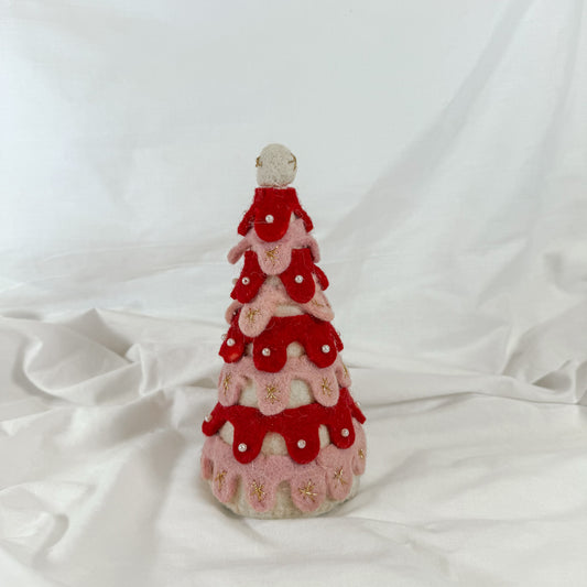 Scalloped Felt Christmas Tree