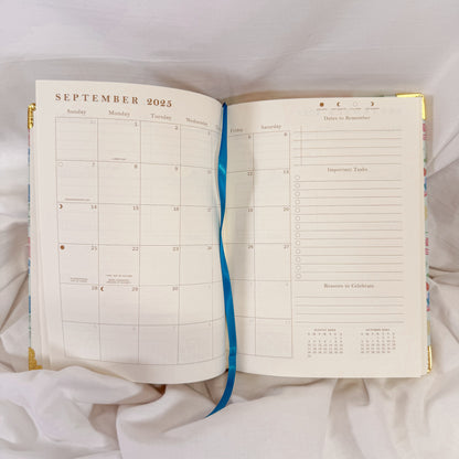 Birds & Bows Weekly Planner 2025/2026