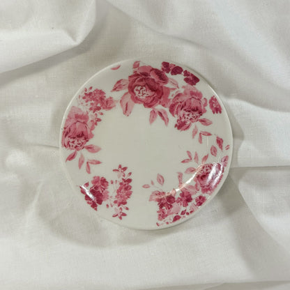 Ceramic Vintage Floral Magnet