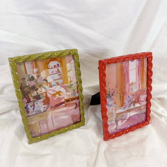 Resin Twist Picture Frame