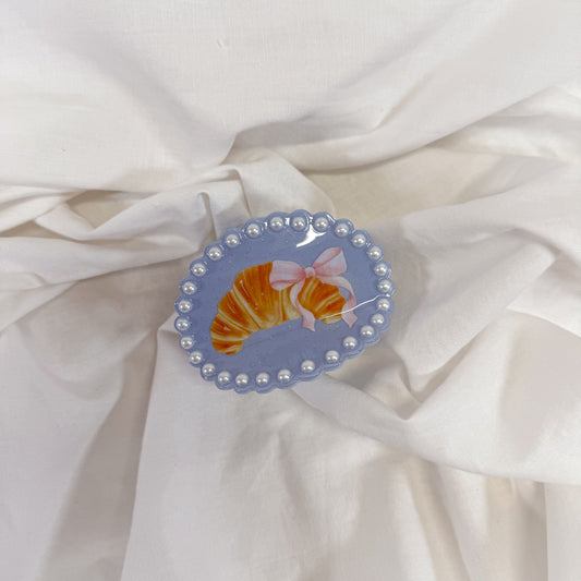 Croissant Framed Claw Hair Clip