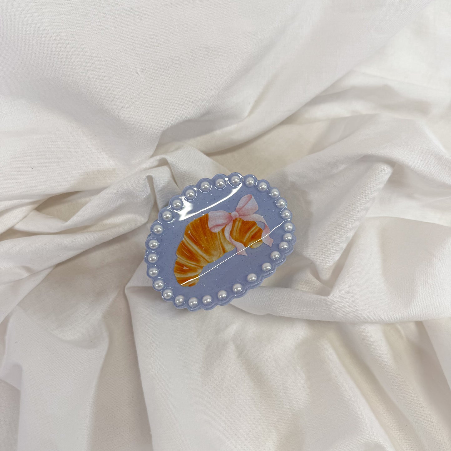 Croissant Framed Claw Hair Clip
