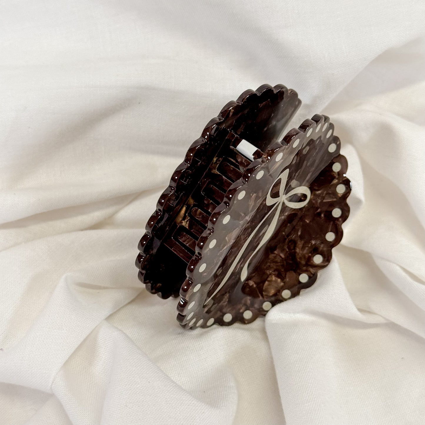 Bow Framed Claw Hair Clip