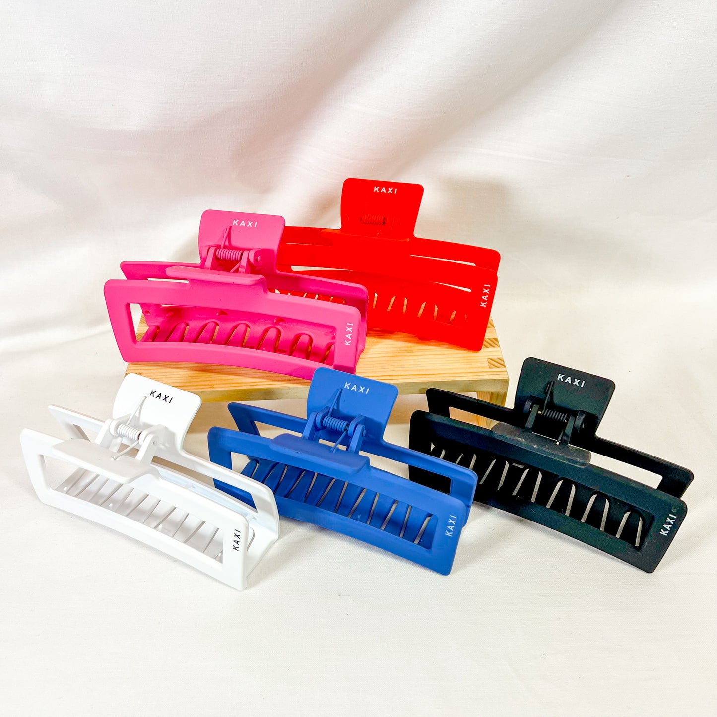 Jumbo Classic Claw Hair Clip