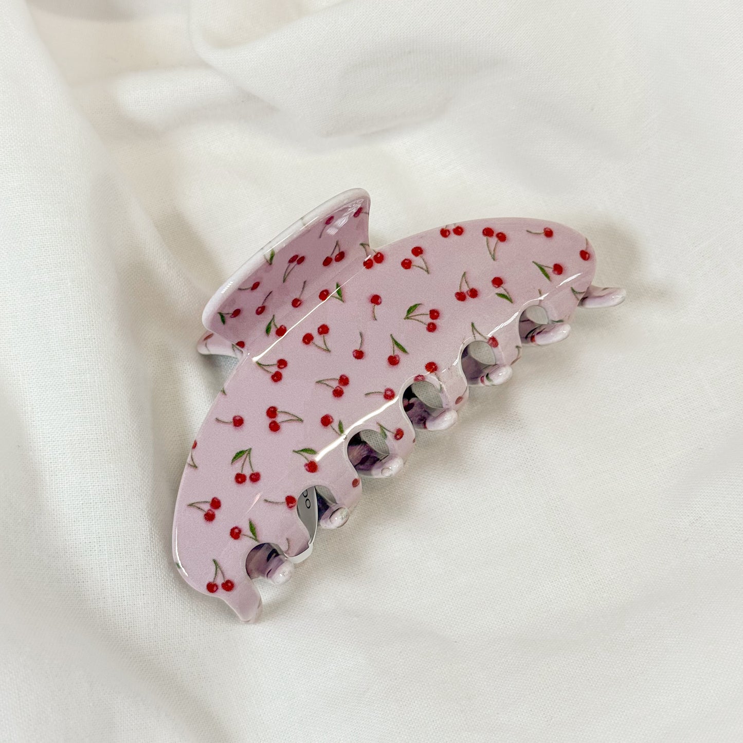 Classic Cherry Claw Hair Clip