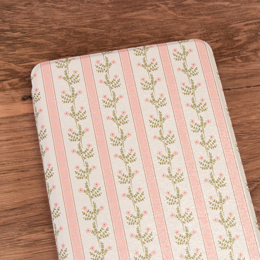 Cottage Floral Kindle Case