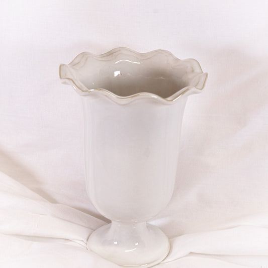 Classic Wavy Edge Vase
