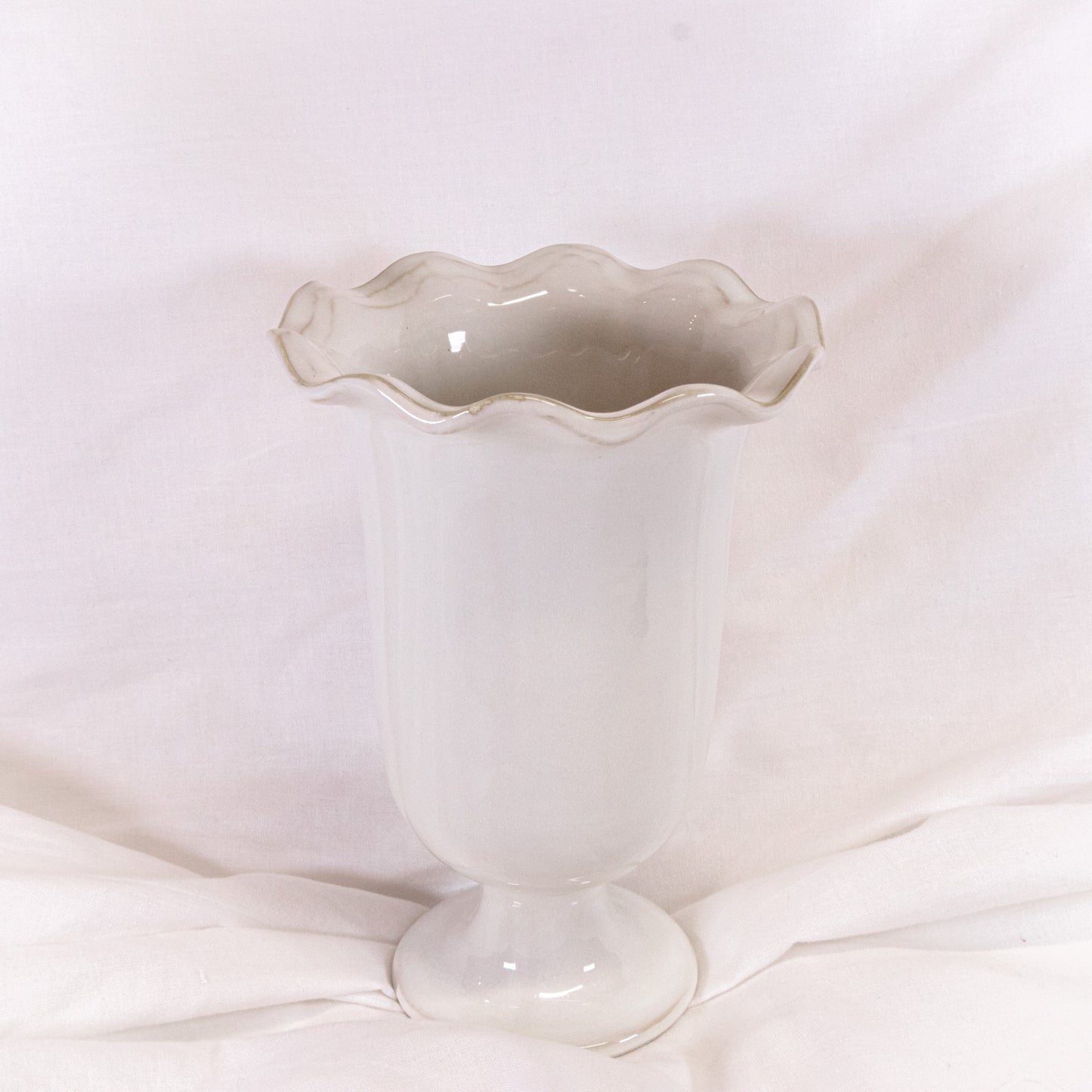 Classic Wavy Edge Vase