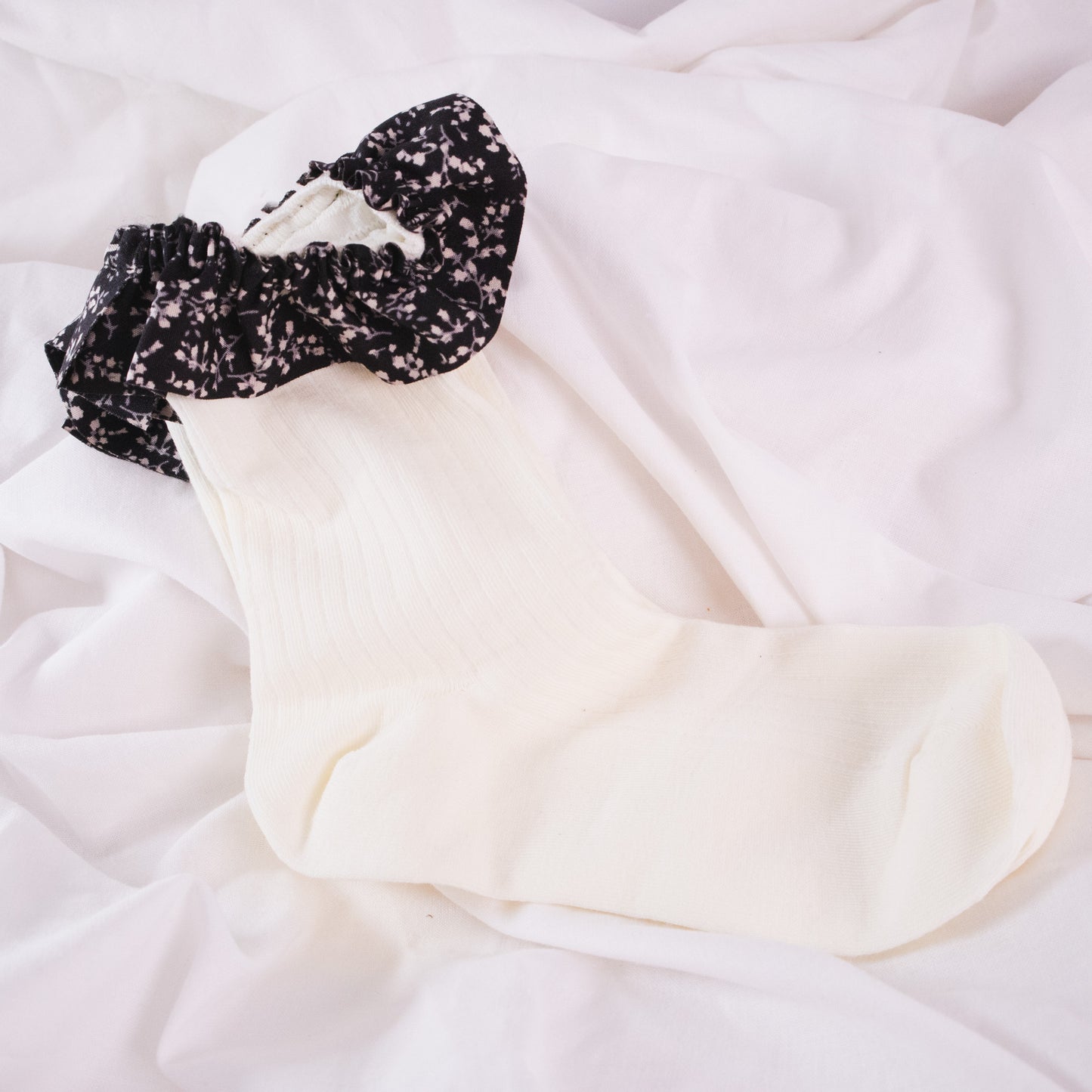 Floral Ruffle Socks