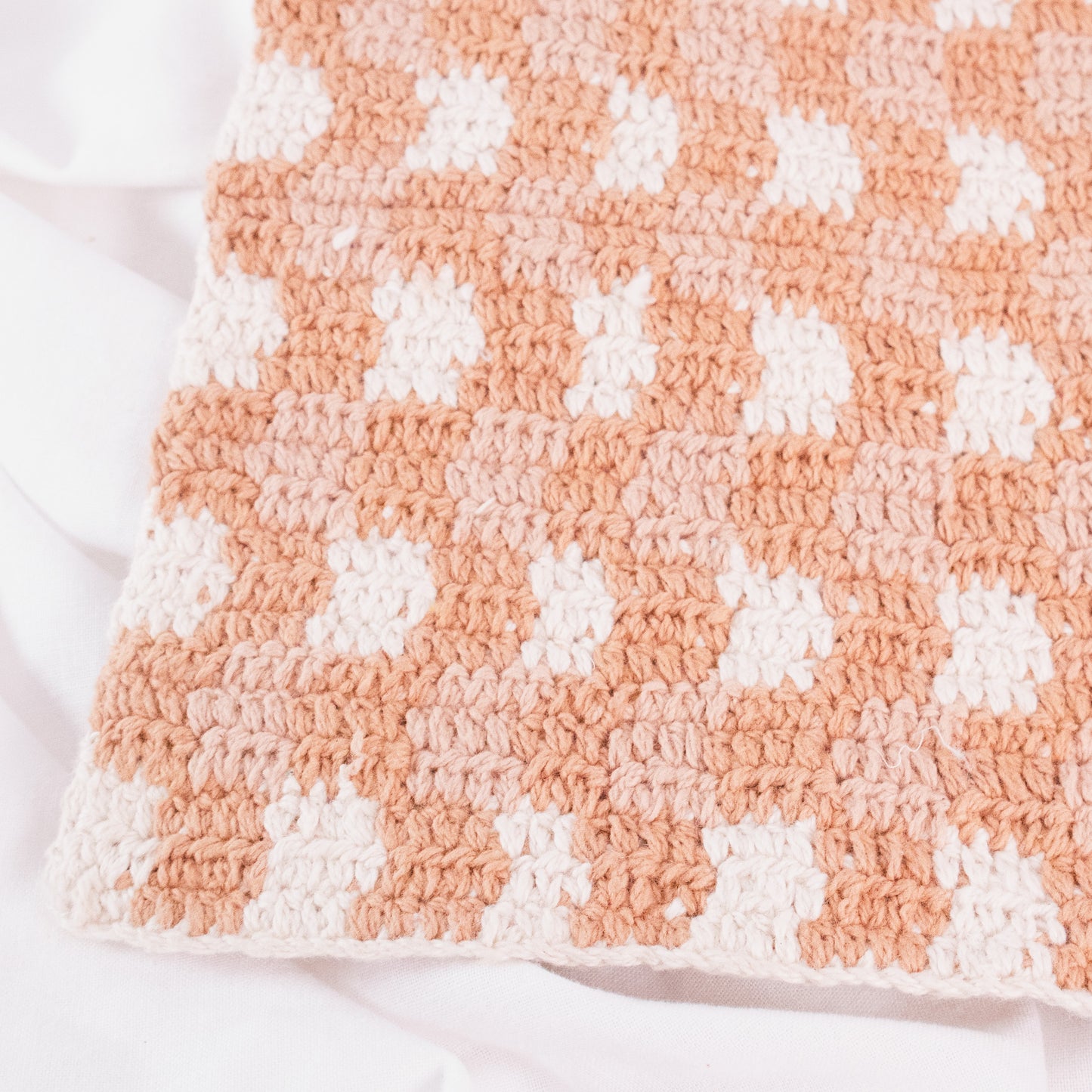 Gingham Woven Pot Holder