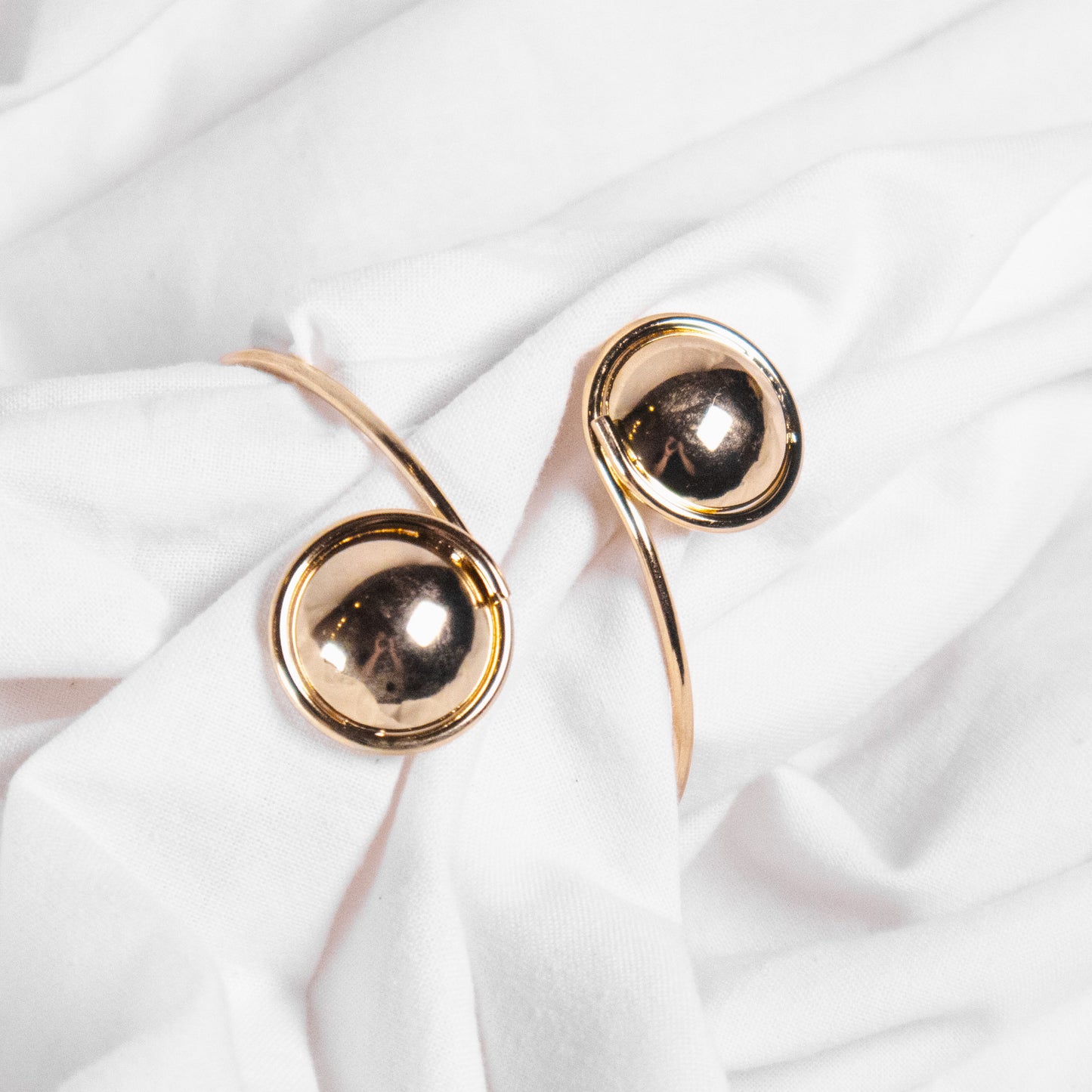 Gold Drop Spiral Bracelet