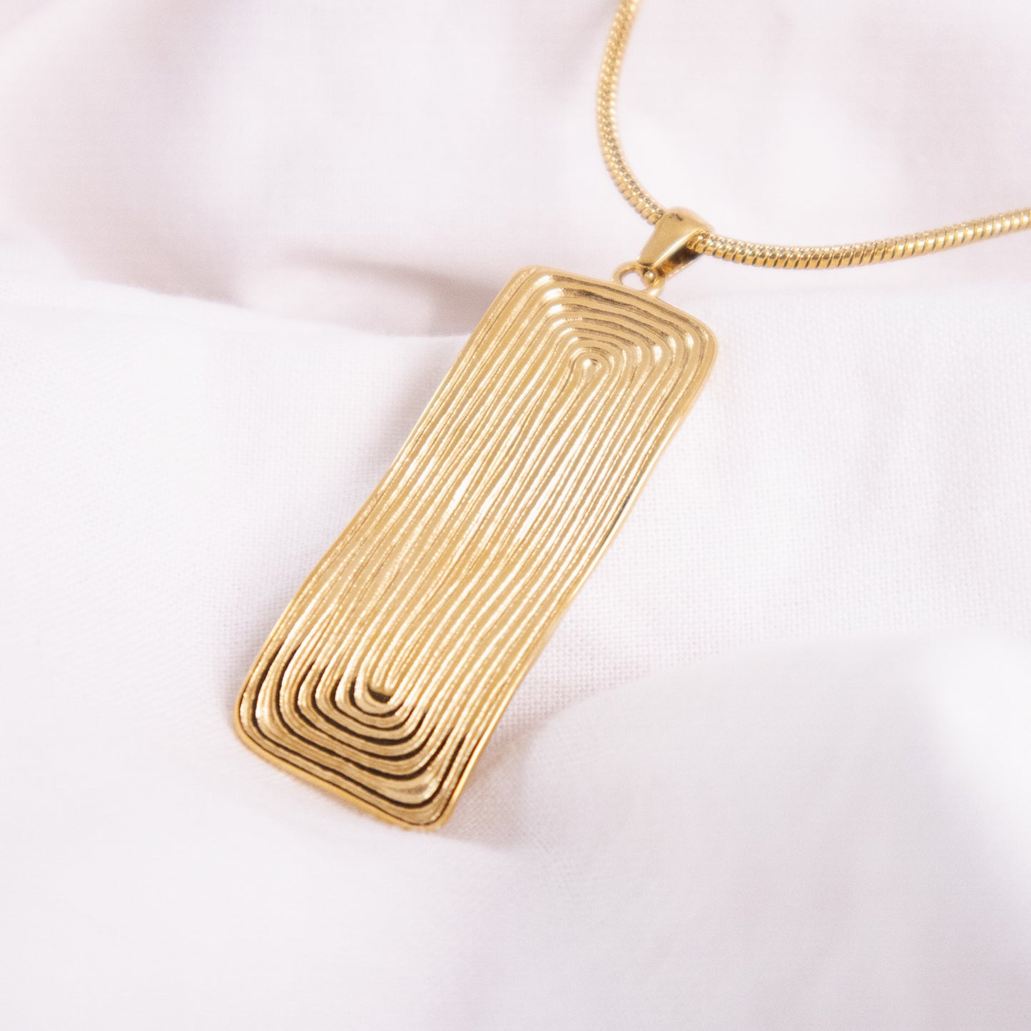 Wavy Gold Pennant Necklace