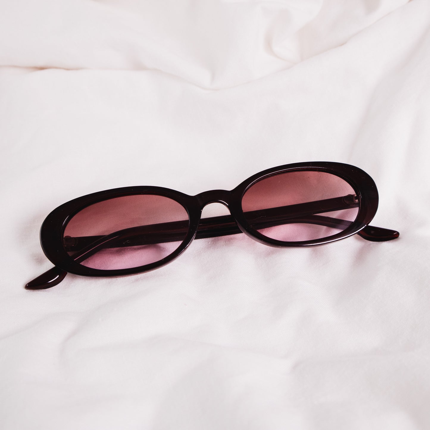 Classic Oval Sunglasses