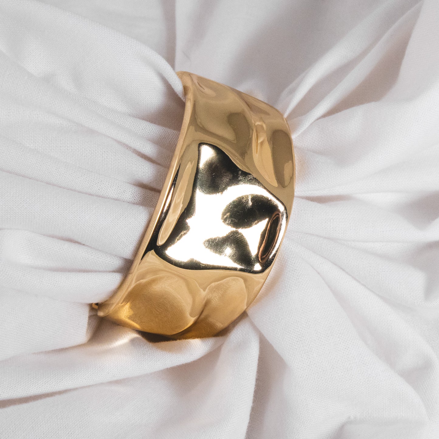 Gold Sculpted Bangle Bracelet