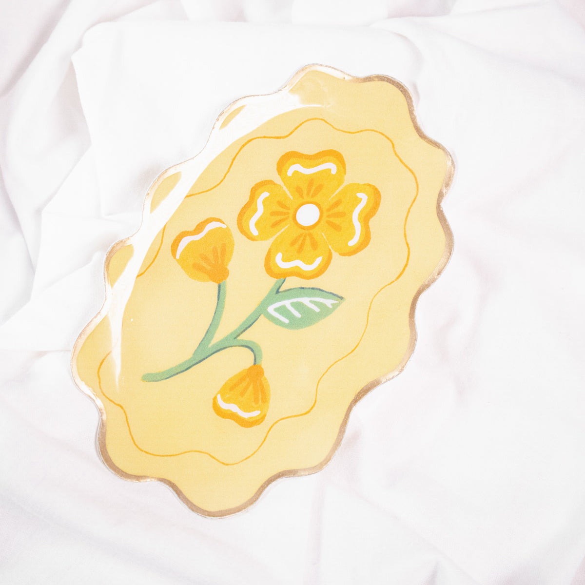 Flower Scalloped Tray