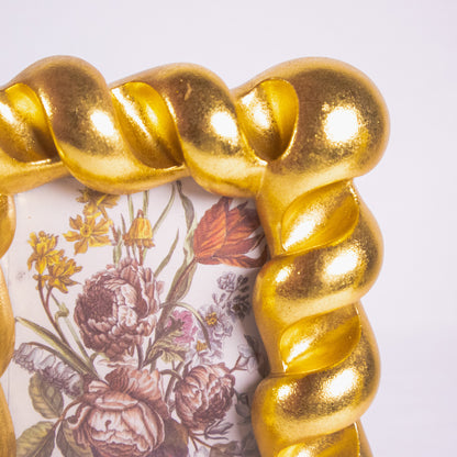 Gold Twisted Photo Frame (Picture Included)